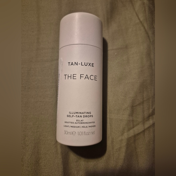 NIB Tan-Luxe's The Face 30ml light/medium illuminating self tan drops - Picture 9 of 16